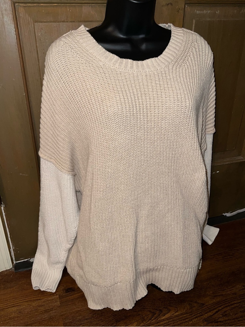 American Eagle Minimalist Knit Beige Casual Oversized Two Tone Sweater Size L - Picture 2 of 8
